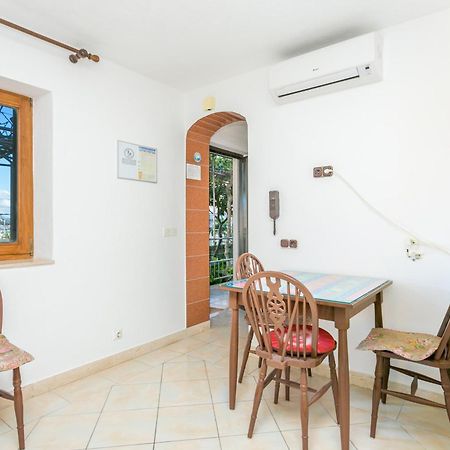 Seaside Apartments With A Swimming Pool Okrug Gornji, Ciovo - 11374 Трогир Экстерьер фото
