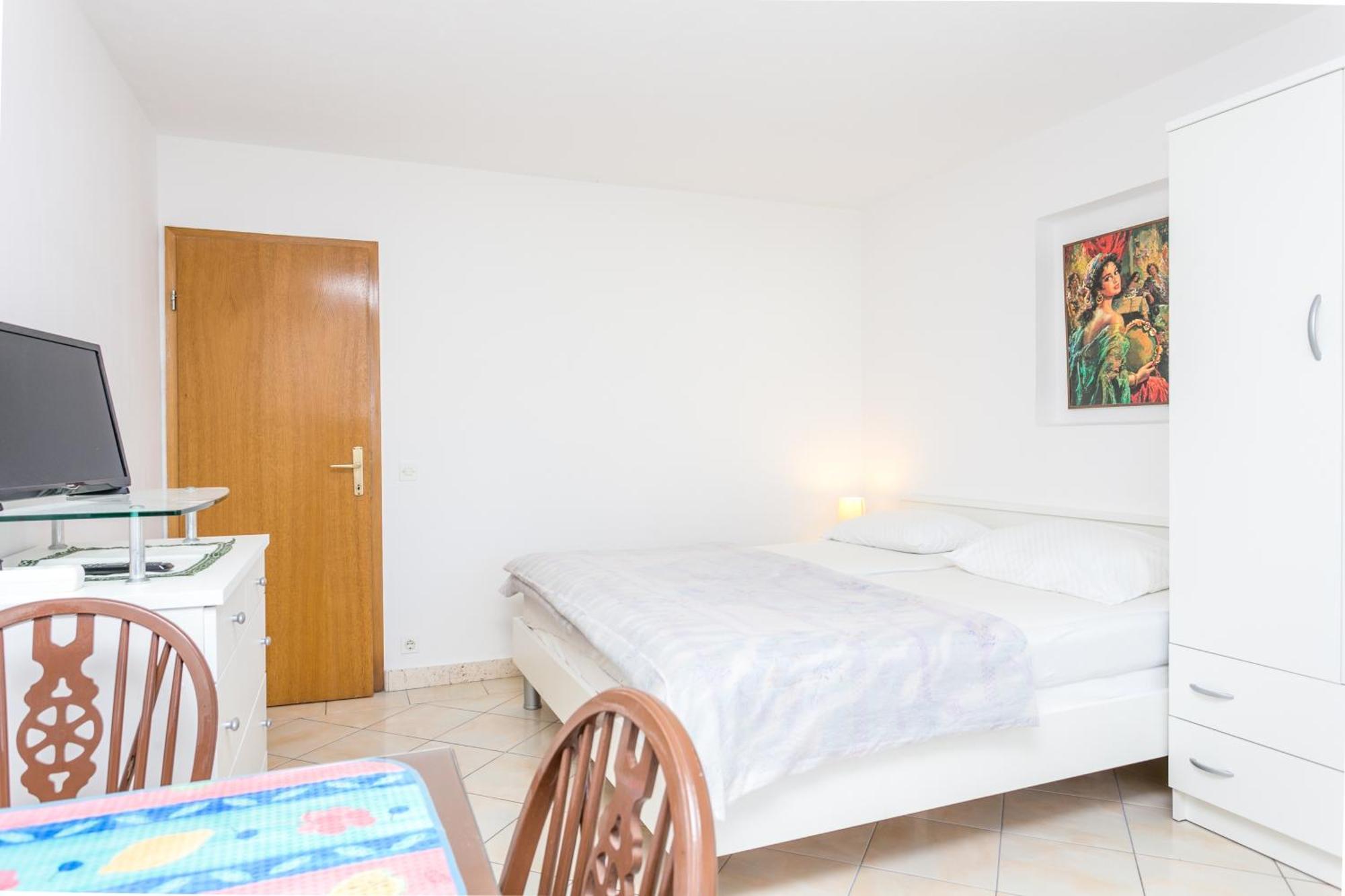 Seaside Apartments With A Swimming Pool Okrug Gornji, Ciovo - 11374 Трогир Экстерьер фото