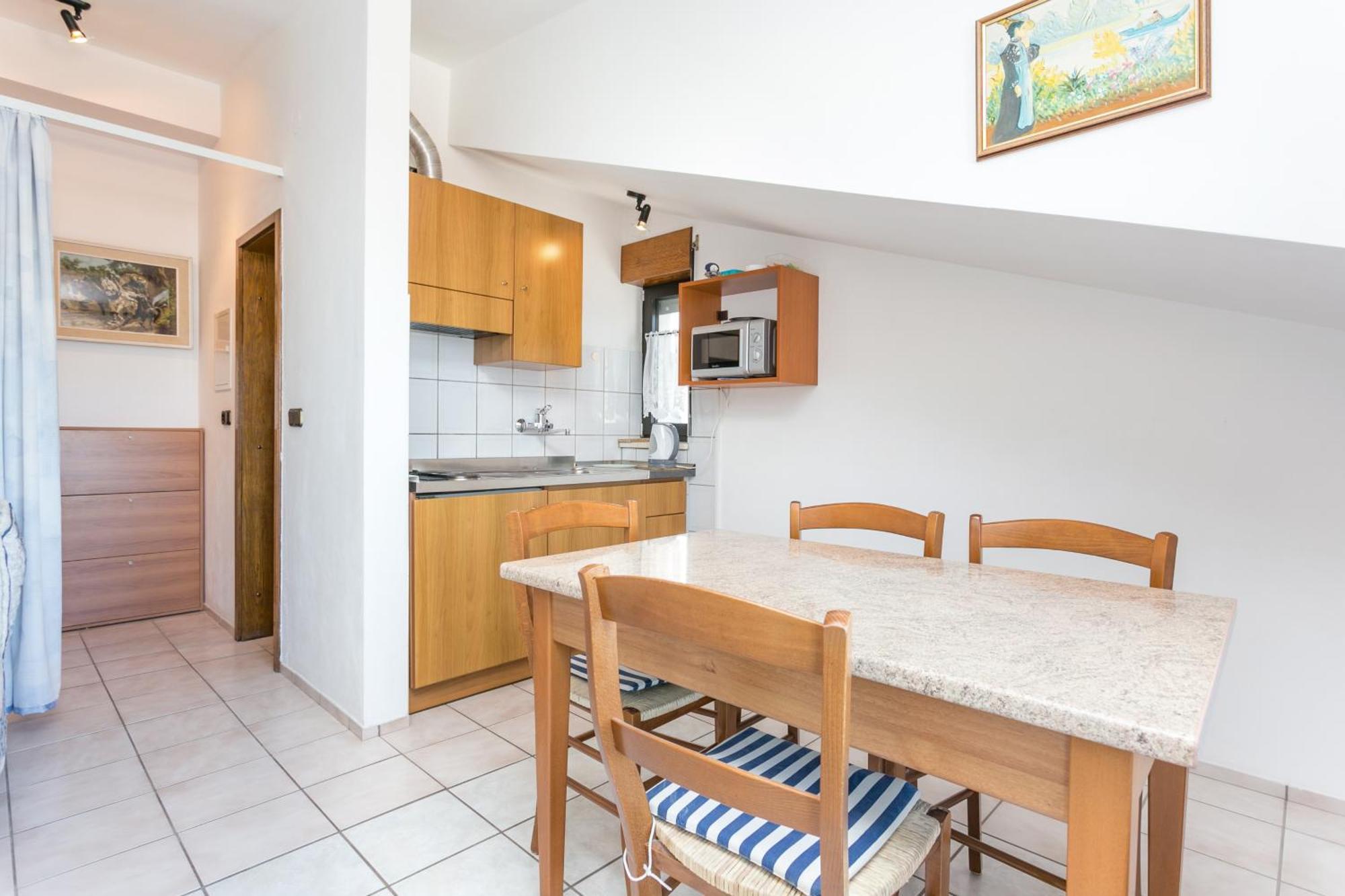 Seaside Apartments With A Swimming Pool Okrug Gornji, Ciovo - 11374 Трогир Экстерьер фото
